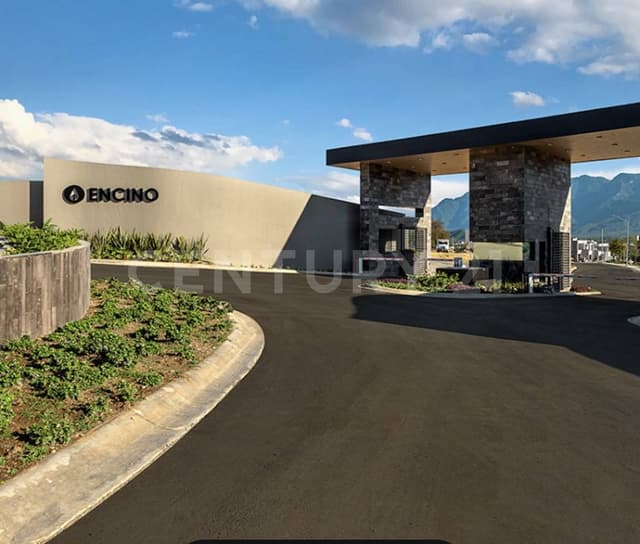 TERRENO EN VENTA EN FRACC. BOSQUES DE LAS MISIONES EN SANTIAGO, N.L.