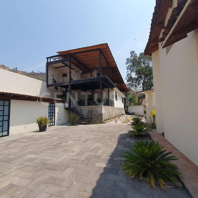 CASA EN RENTA EN VALLE DE BRAVO VISTA AL LAGO, EN SAN GASPAR