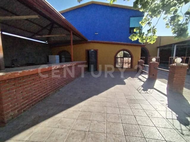 GRANJA FAMILIAR EN VENTA