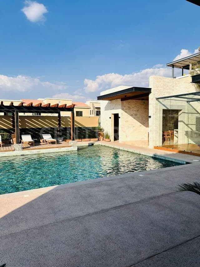 Casa en VENTA CORREGIDORA