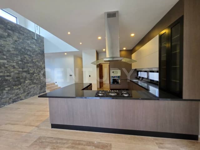 Ven y estrena casa en lagos del sol en Venta Cancún AF1225