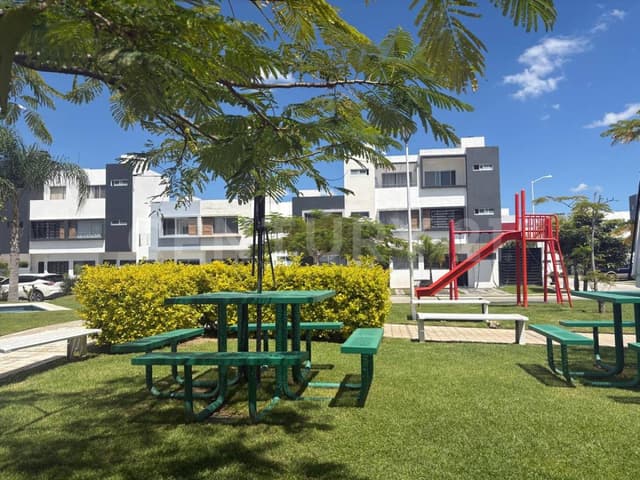 Casa en renta en Altaluz Residencial