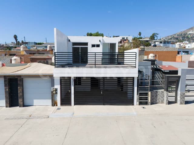 Casa en Venta en Fraccionamiento Granjas el Gallo, Ensenada, Baja California