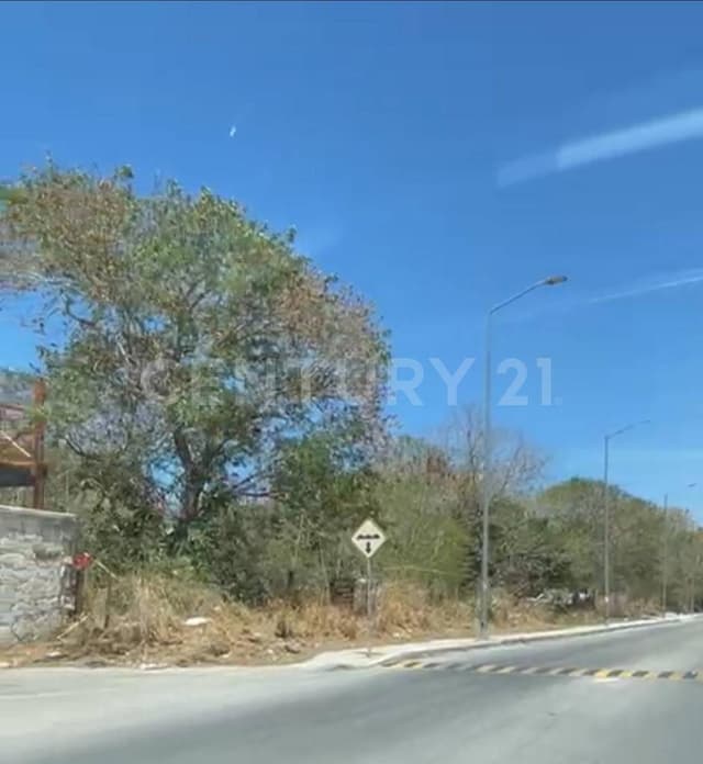 VENTA DE TERRENO EN AV XCALACOCO, PLAYA DEL CARMEN QUINTANA ROO