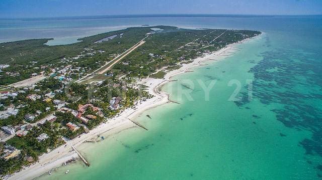 TERRENO EN VENTA EN HOLBOX Q. Roo CE0223