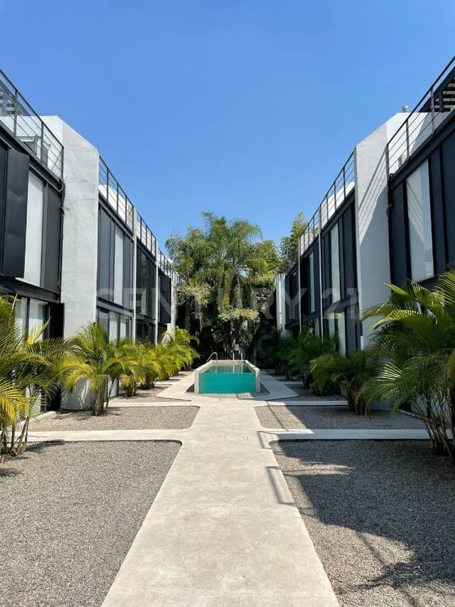 RENTA TOWNHOUSE EN VISTA HERMOSA CONDOMINIO CON VIGILANCIA