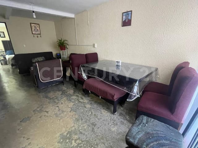 VENTA DE CASA EN PRIVADA JUNAPERO, ZUMPANGO