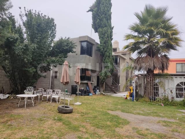 Casa en Venta con Jardín de 335 mt a pie de carretera cerca del Centro de Amozoc