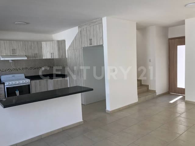 Casa en venta en Ribera del Río, San Juan del Río, Querétaro.