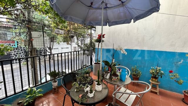 Casa amplia con gran potencial | Terreno 138 m² Col. Postal