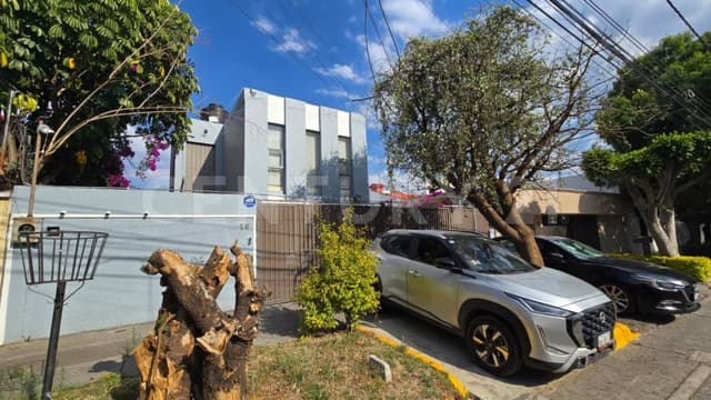 Venta Casa en Ciudad Satelite Cto Misioneros 11313