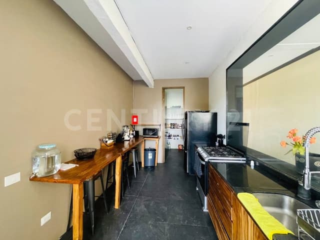 CASA CON VISTA AL BOSQUE EN CONDOMINIO AVÁNDARO, VALLE DE BRAVO