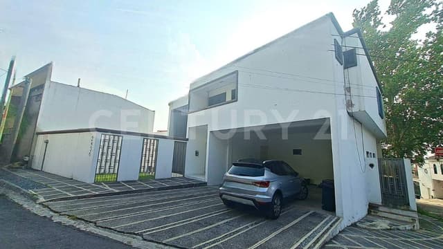Casa en Venta en Contry La Silla