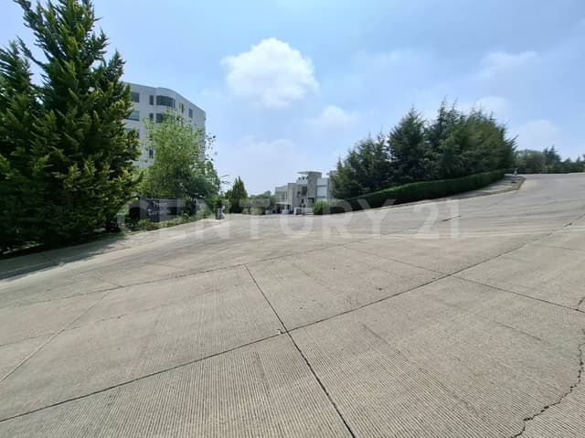 TERRENO RESIDENCIAL EN BOSQUE REAL, HUIXQUILUCAN, EDO DE MÉXICO.