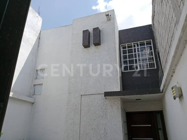 Casa en Venta en Praderas del Sol, SJR, Querétaro.
