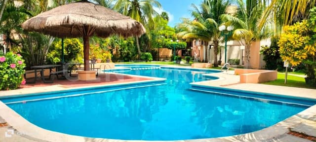 CASA EN VENTA EN RESIDENCIAL REAL IBIZA EN CANCÚN