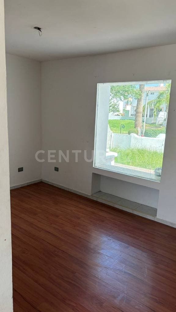 CASA EN VENTA RESIDENCIAL SANTA BARBARA