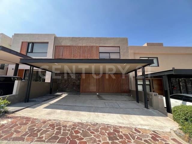 Casa de Autor en Venta en Altozano, Querétaro
