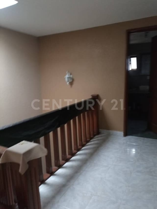 Casa Sola a 700 metros del cruce de Av Lago de Guadalupe y Carr Chamapa la Venta
