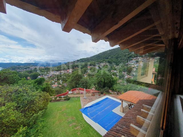 CASA EN RENTA TEMPORAL, VALLE DE BRAVO