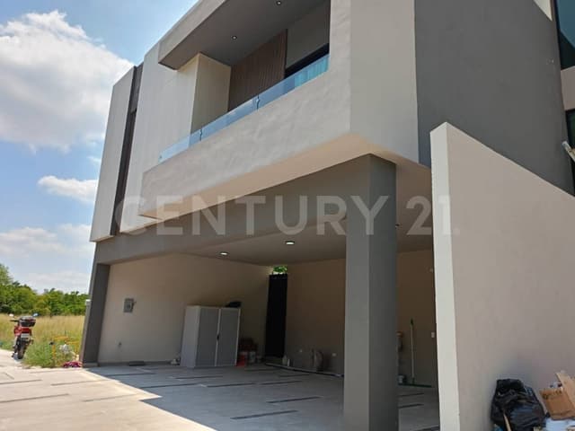 CASA EN VENTA EN SANTIAGO, NUEVO LEON