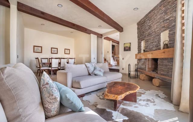 CASA EN RENTA EN ACATITLÁN, VALLE DE BRAVO