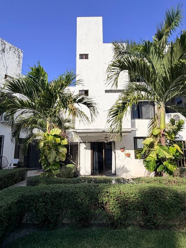 Casa céntrica en venta Av. del Sol - A pocas cuadras de Av. La Luna - SM 45