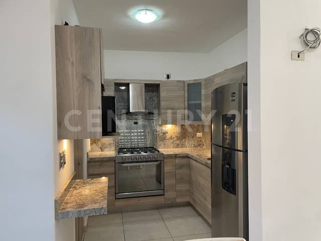 Casa Amueblada esquina Renta Estancias de Valle de Plata Apodaca Nuevo León