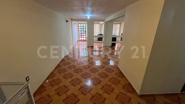 Excelente casa en venta Los Pinos