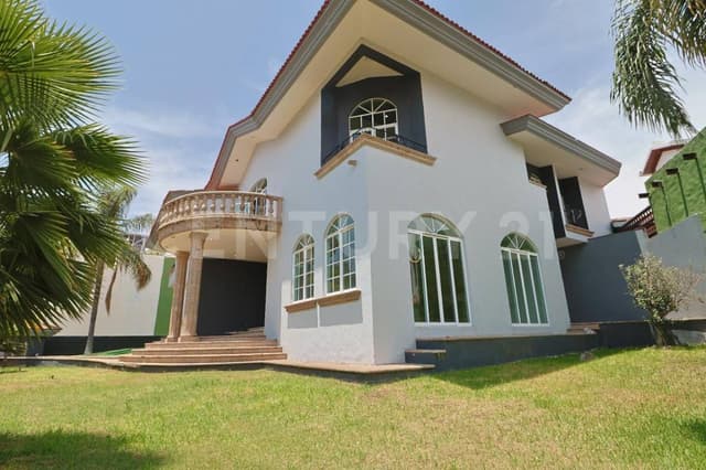 Casa en Venta , paseo del puma 211, Col. Ciudad Bugambilias , Zapopan , Jal