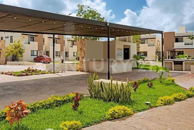Casa en venta Fraccionamiento Solana Residencial, Tixcacal, Opichén, Mérida