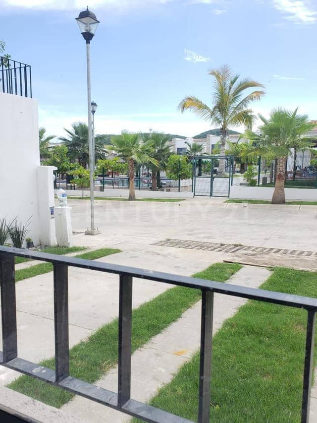 CASA EN RENTA EN FRACCIONAMIENTO MAR DE CORAL EN MAZATLAN SINALOA