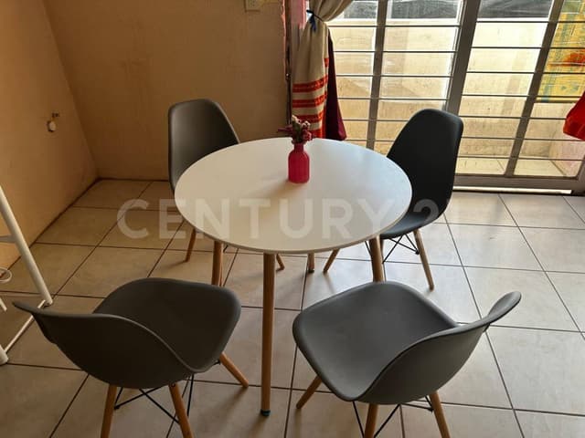 DEPARTAMENTO AMUEBLADO EN RENTA EN PRIMERA PLANTA