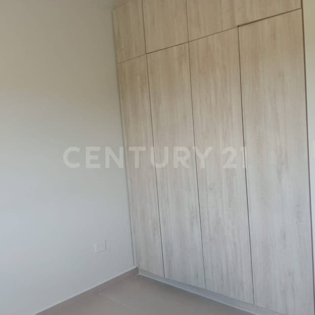 ESTRENA HERMOSA CASA EN SAKIA