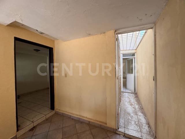 CASA EN PASEO DEL RIO