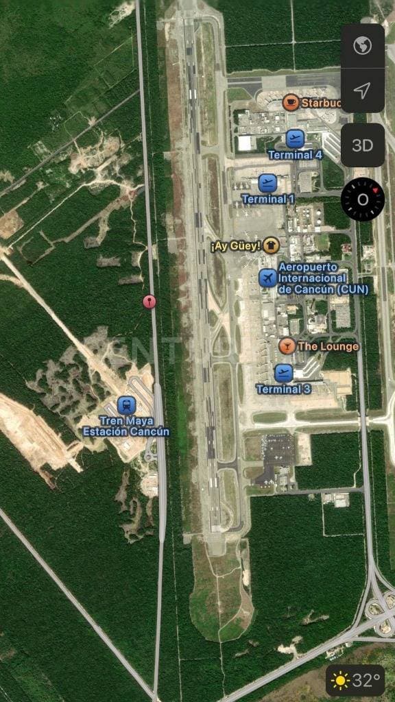 Terreno frente al Aeropuerto de Cancún y junto a la estación del Tren Maya