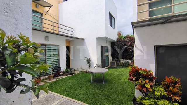 Casa en renta totalmente amueblada