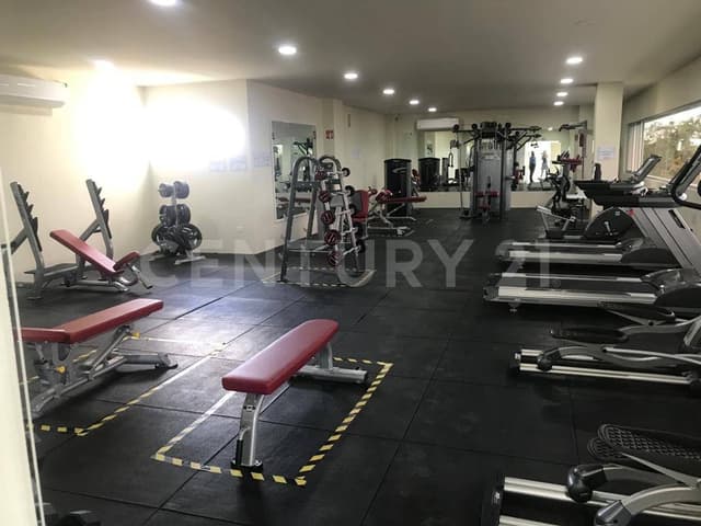 En venta amplia y moderna residencia en Residencial Río
