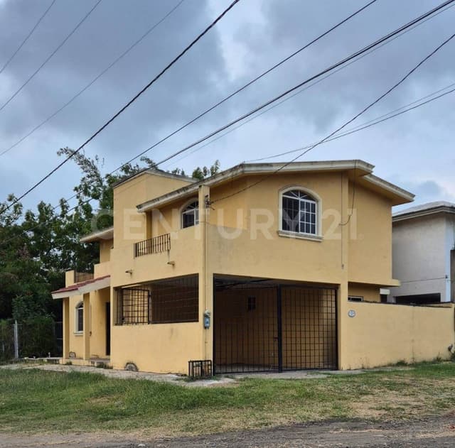 CASA EN VENTA COL. EL CHARRO TAMPICO TAMAULIPAS