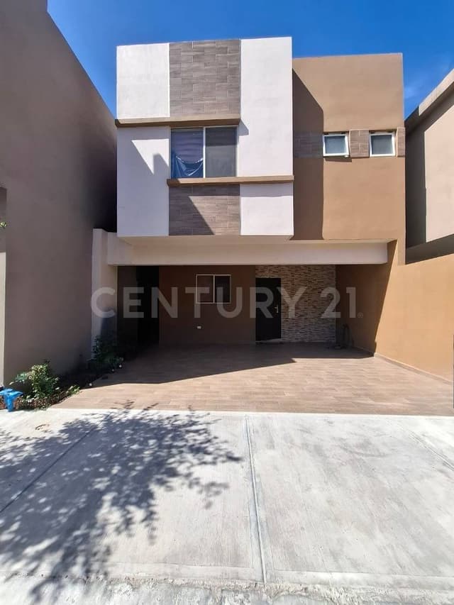 CASA EN VENTA EN FRACC. VALTERRA RESIDENCIAL EN APODACA