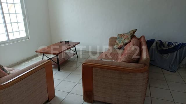 CASA AMPLIA DE 4 RECAMARAS