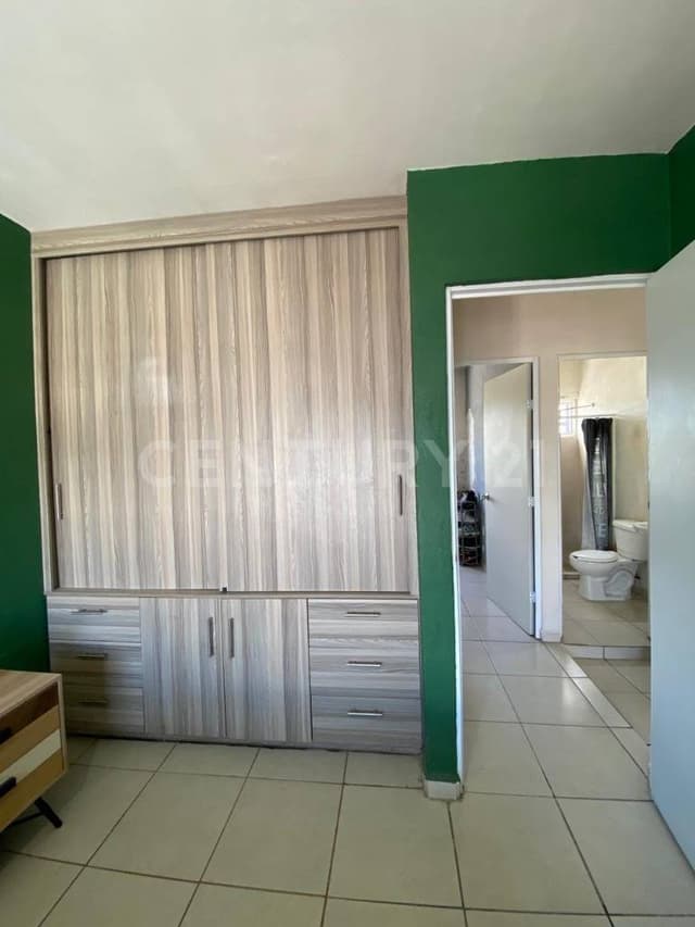 CASA EN VENTA UBICADA EN FRACCIONAMIENTO BELCANTO EN TLAJOMULCO DE ZUÑIGA