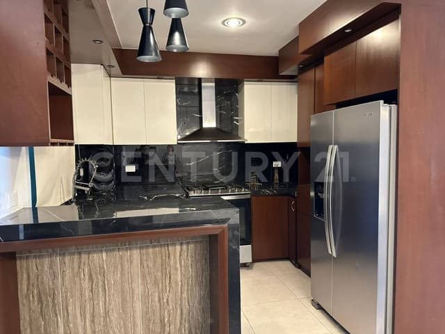 CASA EN PRIVADA PUNTO ORIENTE