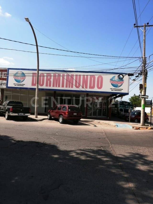 LOCAL EN RENTA en Gabriel Leyva esquina con Cuauhtemoc, Los Mochis, Sinaloa