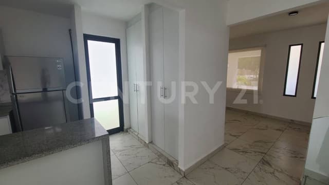 Casa en venta 3 rec, 2, 5 baños Bali II Condominio Niza P4467