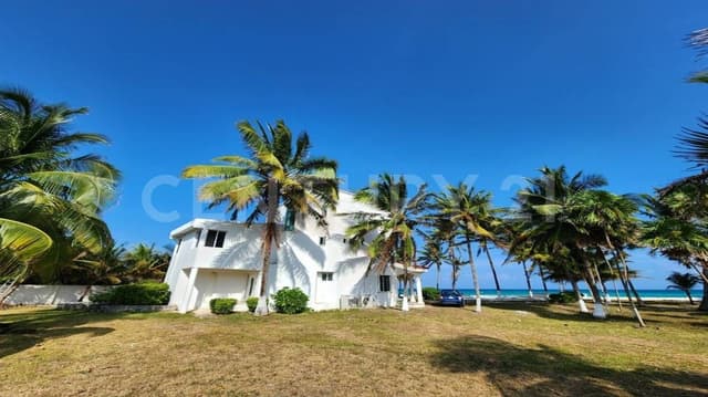 Terreno en venta, Frente al mar Playa del Secreto, Playa del Carmen