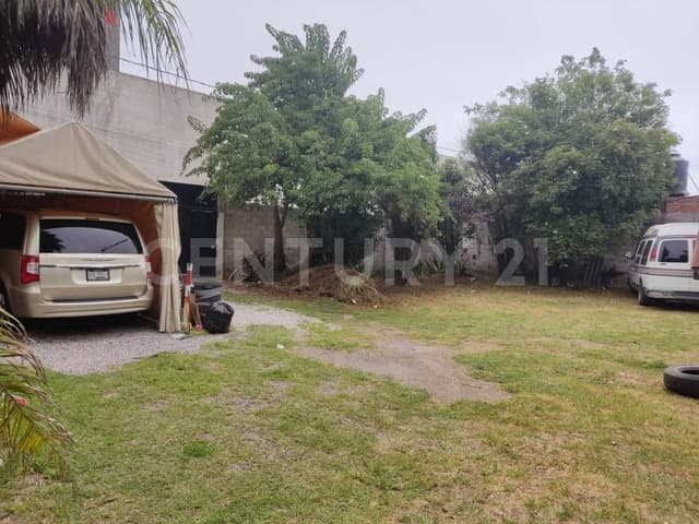 Casa en Venta con Jardín de 335 mt a pie de carretera cerca del Centro de Amozoc