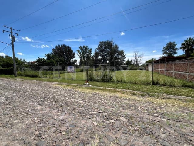 TERRENO EN VENTA SALIDA LEON SILAO MUY BIEN UBICADO
