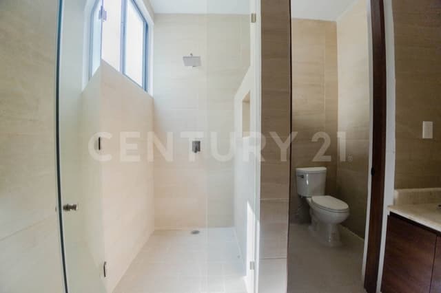 Casa a estrenar ubicada en el corazón de la Riviera Maya OFC6125