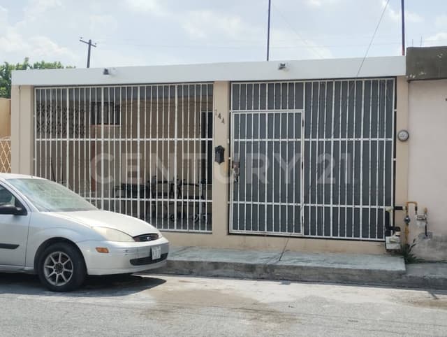 CASA EN VENTA EN COL. ENRIQUE FLORES MAGON EN PEDREGAL DE SANTO DOMINGO